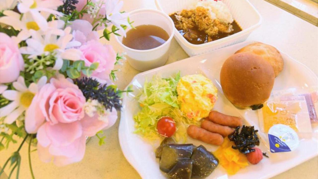 Toyoko Inn Osaka Itami Airport Toyonaka Esterno foto