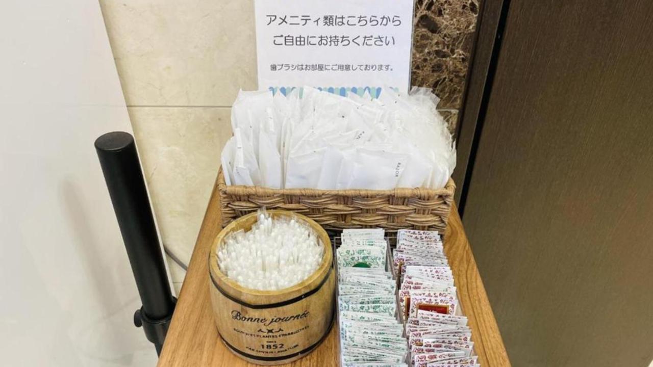 Toyoko Inn Osaka Itami Airport Toyonaka Esterno foto